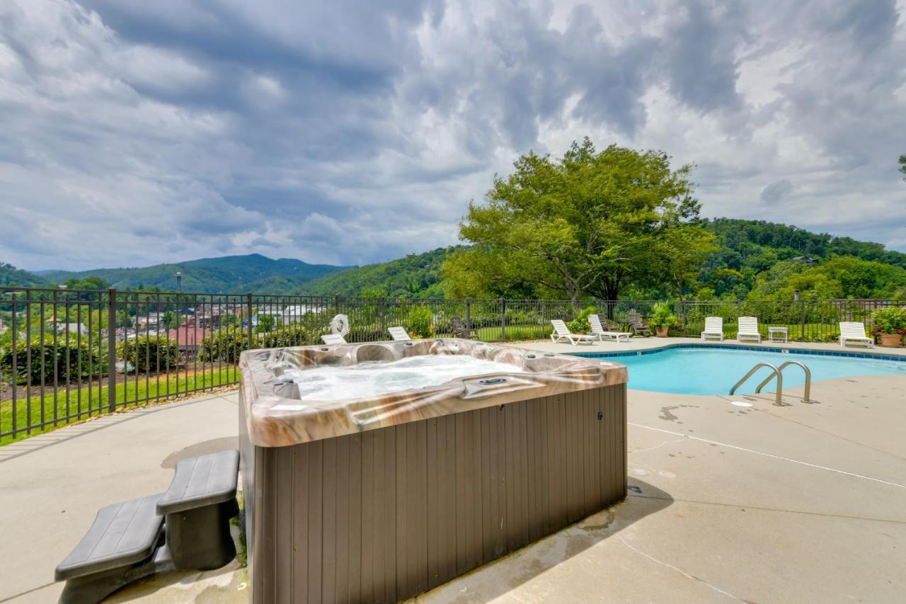 Dtwn Gatlinburg Studio Pool Access! Exterior photo